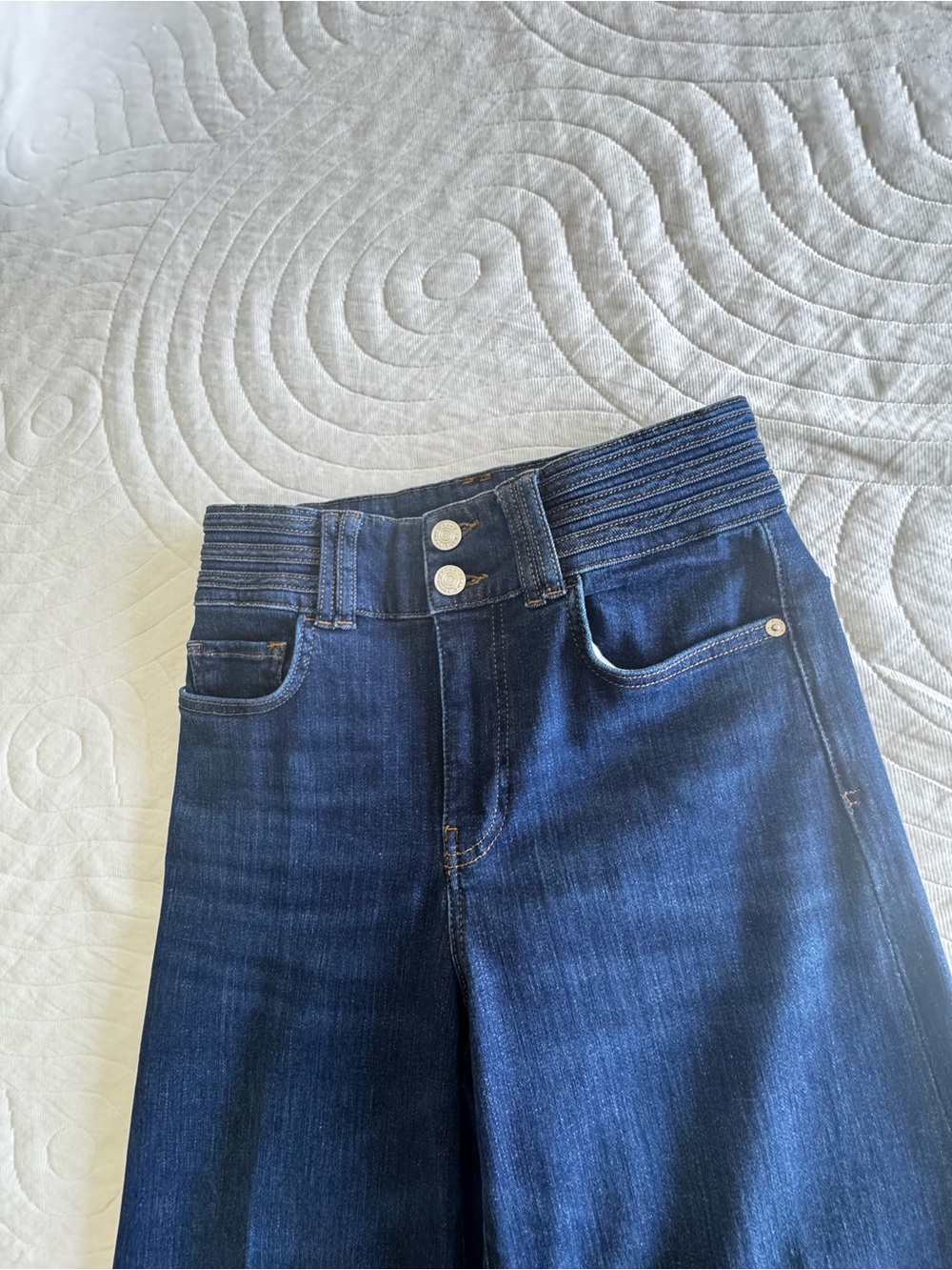 Frame Denim Dark Indigo Wide-Leg Jeans - Picture 6 of 8